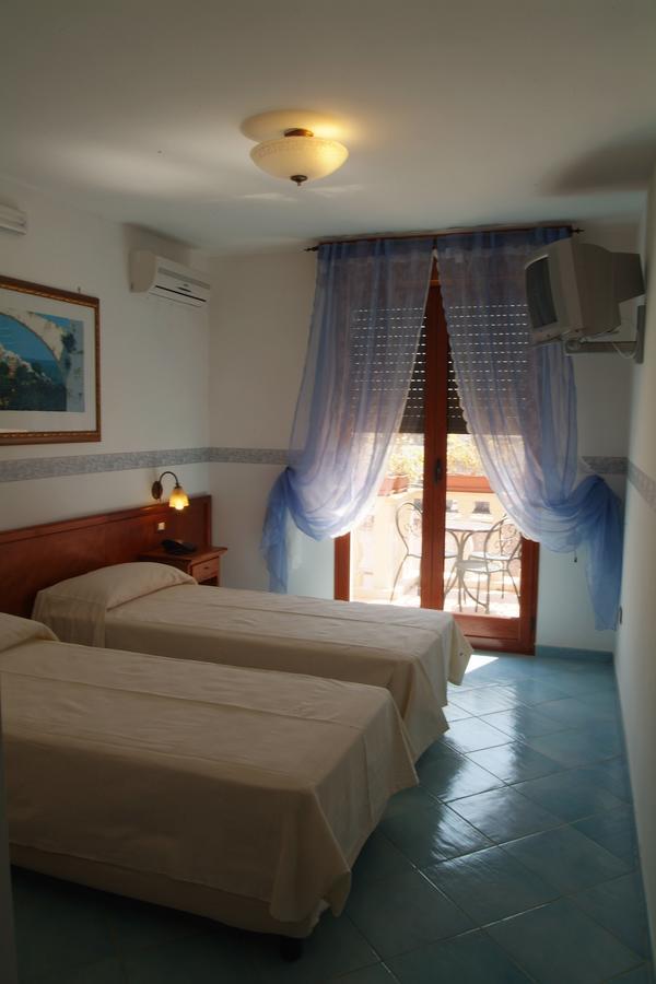 Hotel Morgan Mandurie Extérieur photo