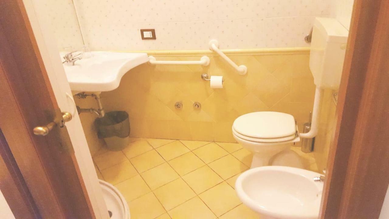 Hotel Morgan Mandurie Extérieur photo